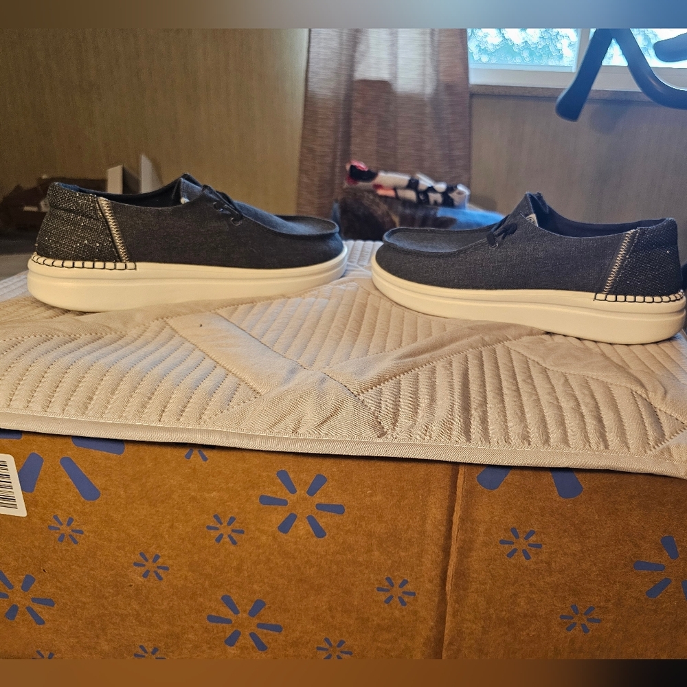 Hey Dude Women's Gray Casual Shoes - Picture 6 of 6